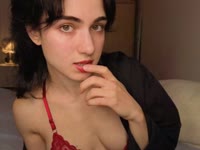 Hi, I’m Eva – a sensual, smart, and very real girl who knows how to build slow, irresistible tension. I