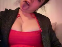 Heey! Mijn "naam" is Sol...Ik hou heel erg van natuur...Ik ben heel spontaan vrouw, vrolijk , aardig en hou van heel veel lol maken!Nou, als je hou van goeie vies dan ben je schatje op goeie adres! meld je aan, en laat alles gebeuren!! Dikke kusjes!