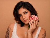 naughty cam girl masturbating with dildo AlexiaBanner