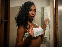 naughty cam girl fingering pussy ErikaRowlan