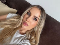 camwhore shaving pussy Evixa