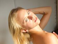 adult webcam chat room JuliaSandri