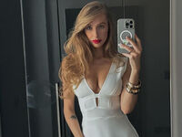 camgirl sexchat KikkyHey