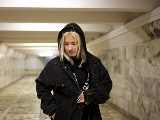 webcam girl chat room KiraHaverstick