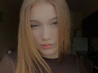 naked cam girl masturbating with sextoy MiaDelicia