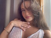 sexy webcamgirl SophiaWhit