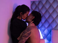 live sex cam MiaAndAaron