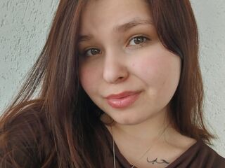 masturbating webcamgirl AliyaAssan