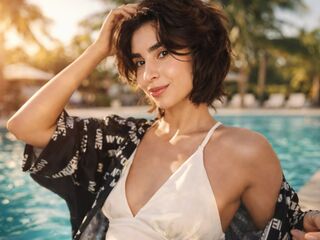 girl topless AyeshaDavich