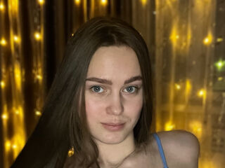 sexshow BernardineCaiafa