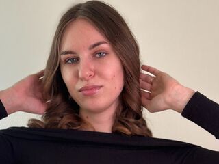 fingering webcam girl BessZunich