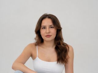 cam strip tease BetteDesfosses
