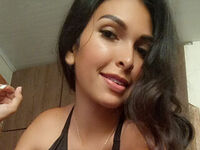 naked girl with webcam masturbating with sextoy BrendaMontecarlo