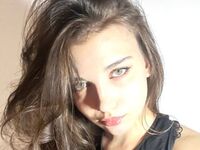 beautiful camgirl BriandaLudwic