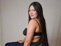 naked camgirl masturbating CamilaNoir