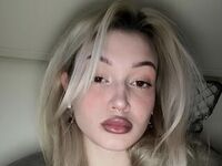 camwhore spreading pussy CaseyHemmerling