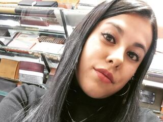 cam girl playing with vibrator ChloeSolivan