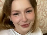 naked webcamgirl photo ChunYundt