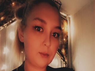 adult video chat CrystalSins