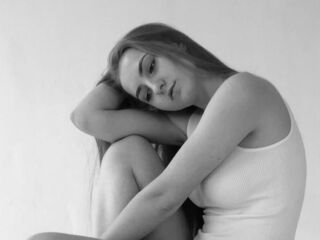 cam slut chat room CwenGammell