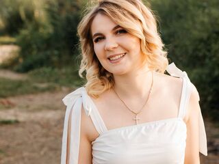 nude webcamgirl photo DemetriceAkpan