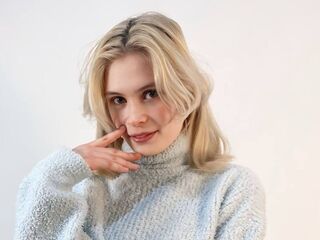 fingering camgirl video DionTarzia