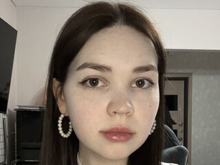 naked webcam girl EmiliRoyzi