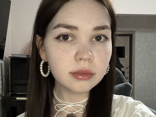 naughty cam bitch EmilyCarler