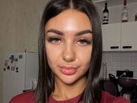 topless webcam girl EmilyClarc