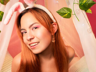 shower webcam EmmaMonnet