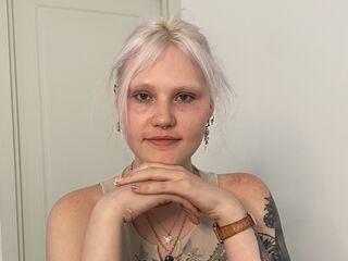 hot cam girl masturbating ErnaKietzer