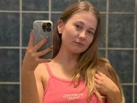 cambabe GlossyMonica