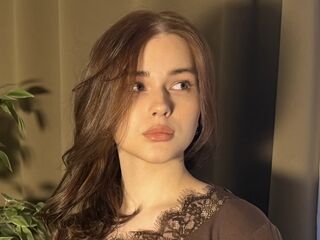 camslut fingering pussy JamesLangel