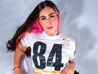 girl fingering shaved pussy JazzeRusot