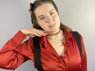 cam girl masturbating with dildo JeannettaMahley