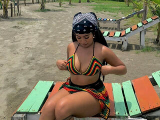 naked webcamgirl photo JulietaBeckh