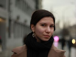 fingering camslut KiraReddel