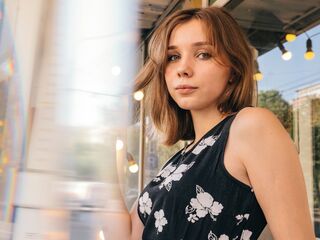 striptease cam KristinaAmila