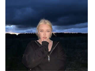 free chat room LitaBloom