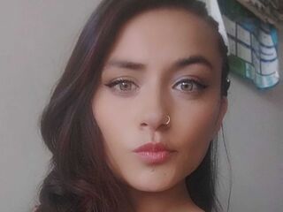 camgirl playing with dildo LizMont