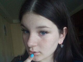 naked webcam girl photo LoraleeAlfieri