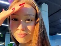 camwhore masturbating with dildo LucyAurexia