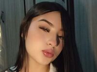 camgirl fingering pussy MadelynFabbro