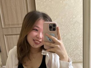 naughty camgirl masturbating with dildo ManuelaSturgis