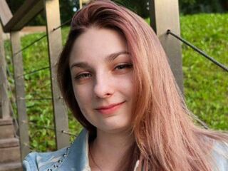 naughty camgirl photo MaryaSerrin