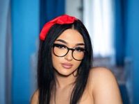 camgirl masturbating with vibrator MayaVyxen