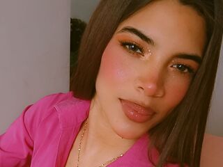 cam girl playing with dildo MeliJhonson
