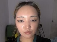 fingering webcam girl MiaChinessa