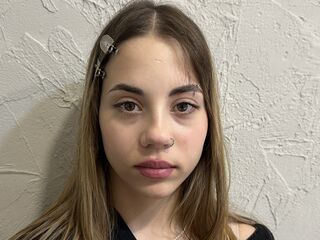 cam girl showing tits MiaChoo