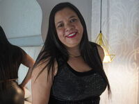 naked cam girl gallery MiaHolloway